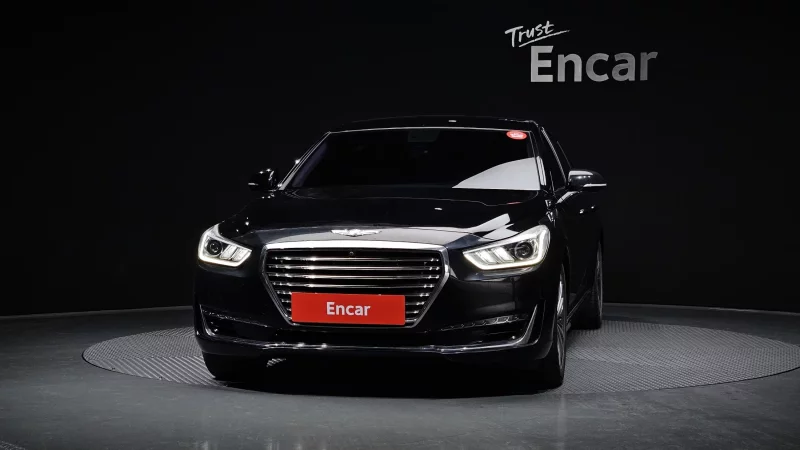 Genesis EQ900