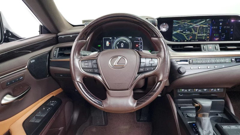 Lexus ES300h