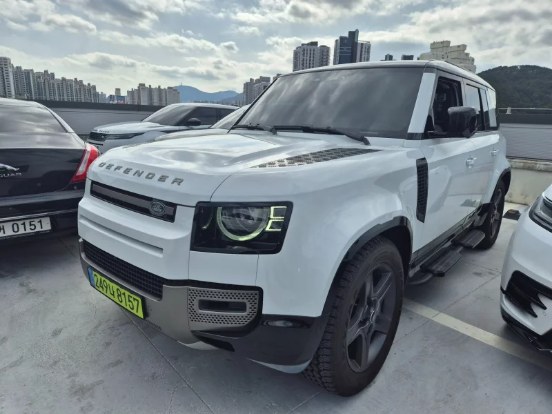 Land Rover DEFENDER