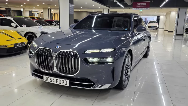 BMW 7-Series