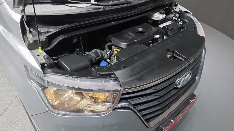 Hyundai Starex