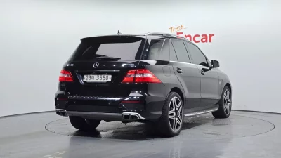 Mercedes-Benz M-class