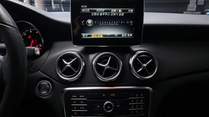 Mercedes-Benz GLA-Class