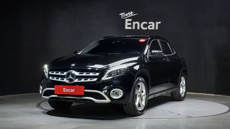 Mercedes-Benz GLA-Class