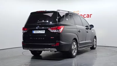 SsangYong Korando Turismo