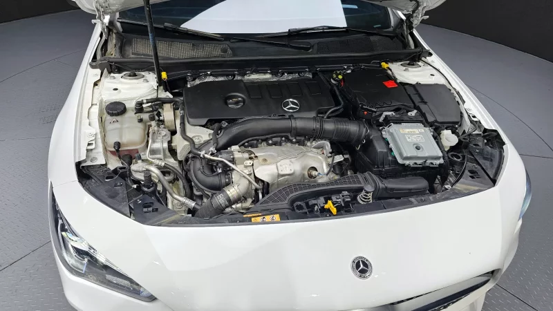 Mercedes-Benz CLA-Class