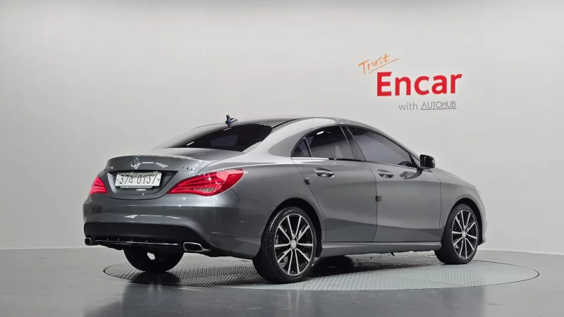 Mercedes-Benz CLA-Class