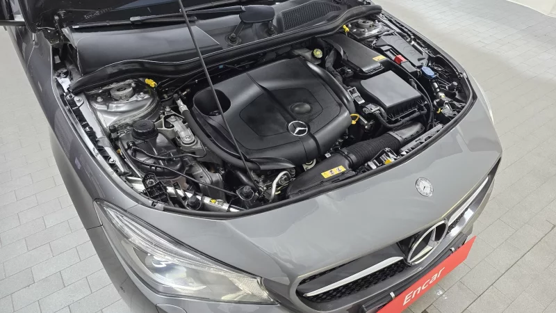 Mercedes-Benz CLA-Class