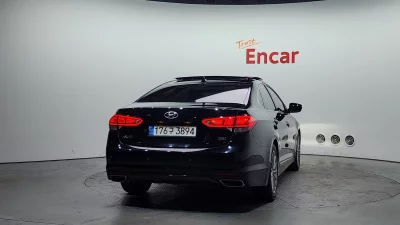 Hyundai Aslan