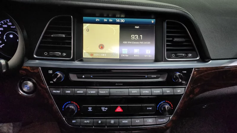 Hyundai Aslan