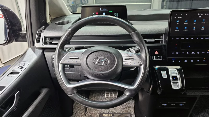 Hyundai Staria