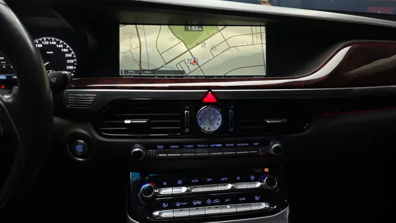 Genesis EQ900