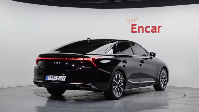 Kia K8