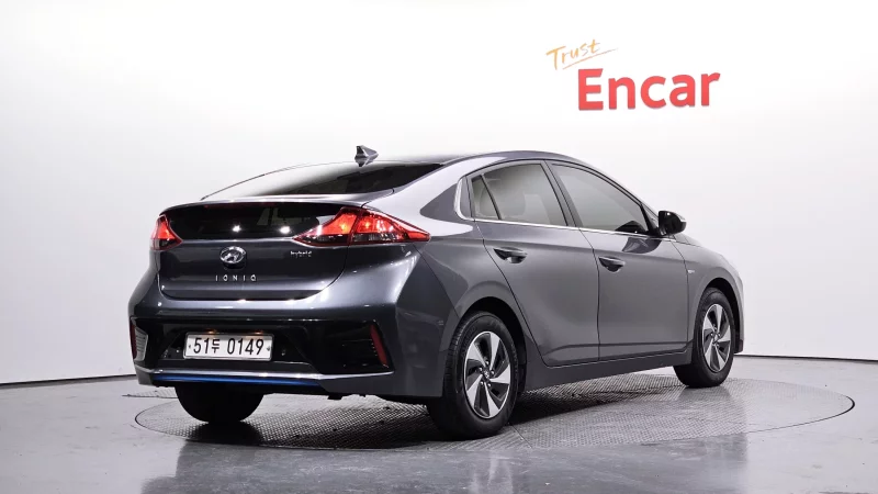 Hyundai Ioniq
