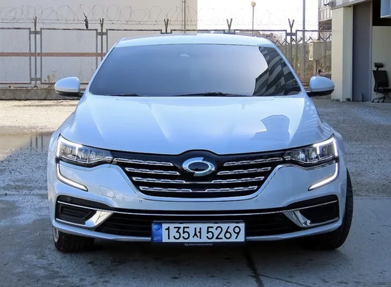 Renault SM6