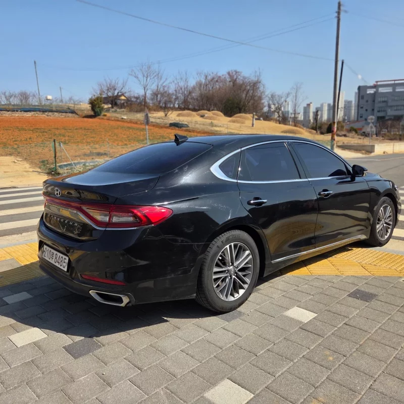 Hyundai Grandeur