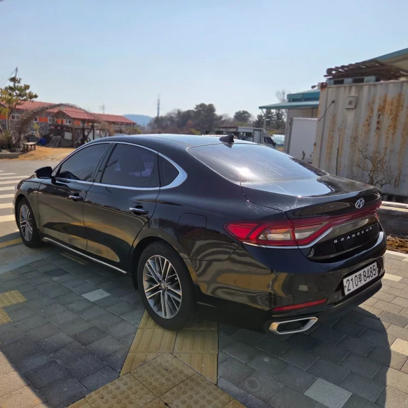 Hyundai Grandeur