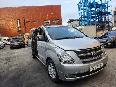 Hyundai Starex