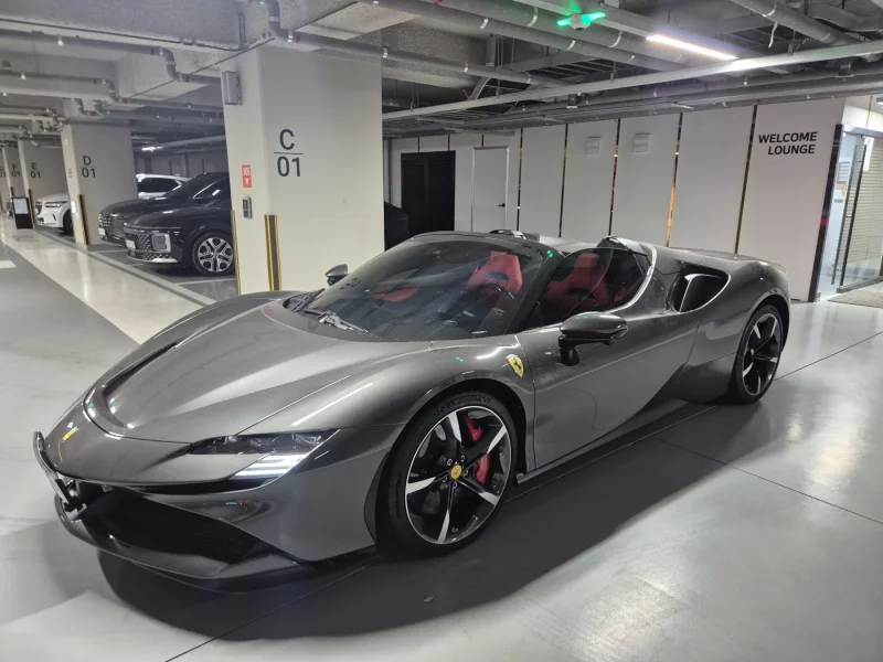 Ferrari SF90