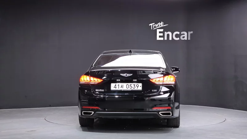 Hyundai Genesis