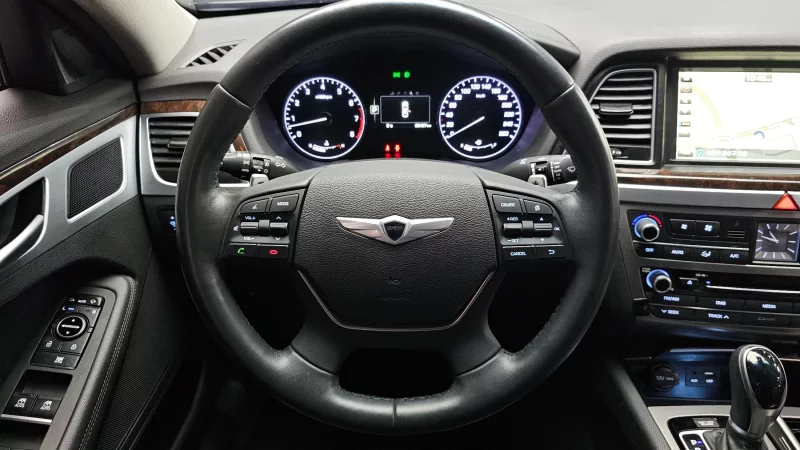 Hyundai Genesis