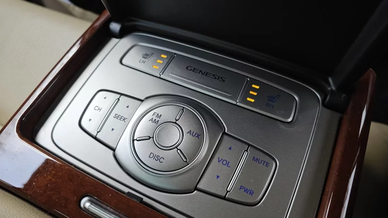 Hyundai Genesis