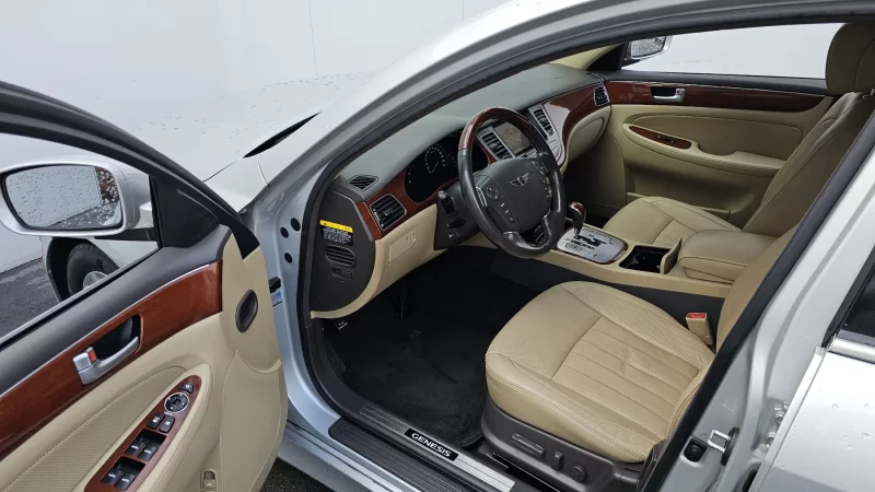 Hyundai Genesis
