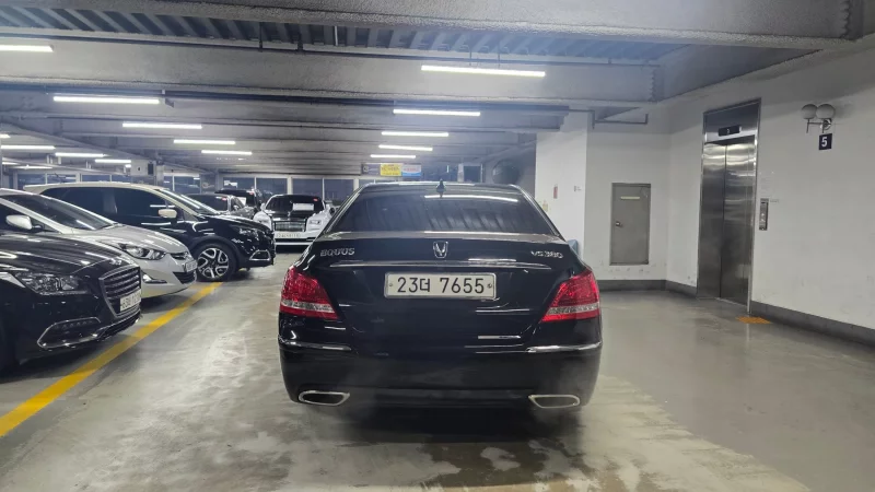 Hyundai Equus