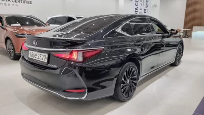 Lexus ES300h