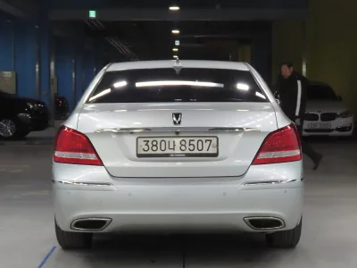 Hyundai Equus