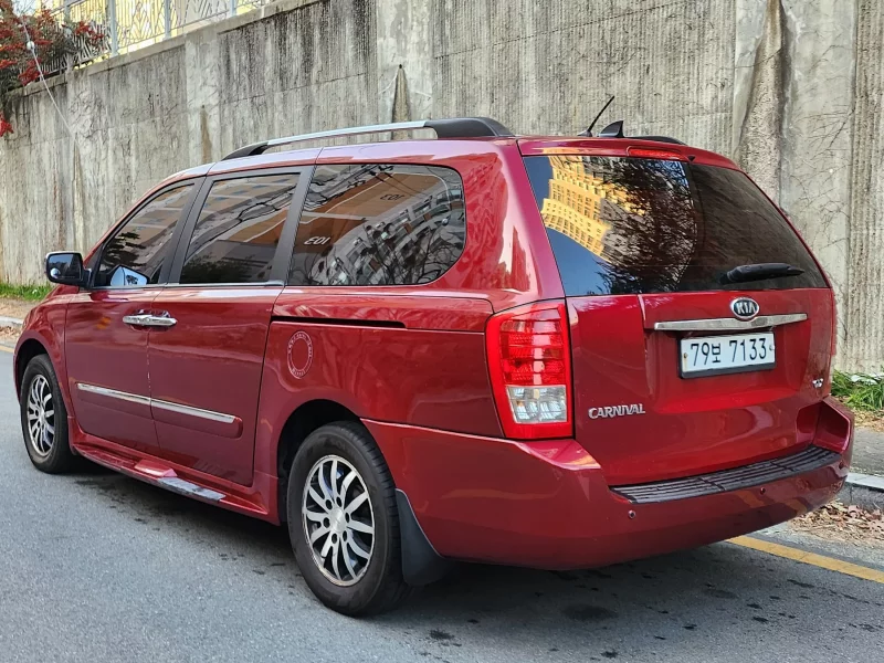 Kia Carnival