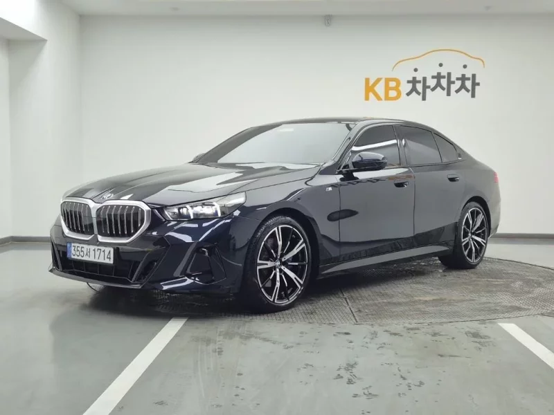 BMW 5-Series