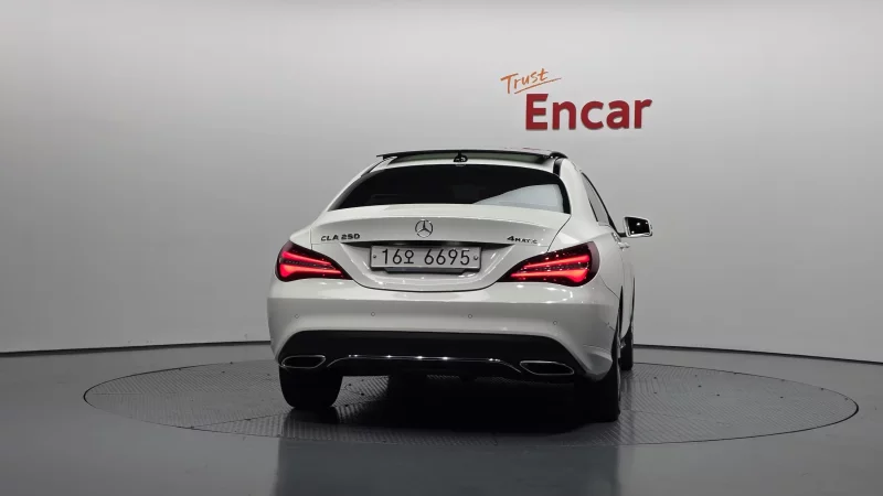 Mercedes-Benz CLA-Class