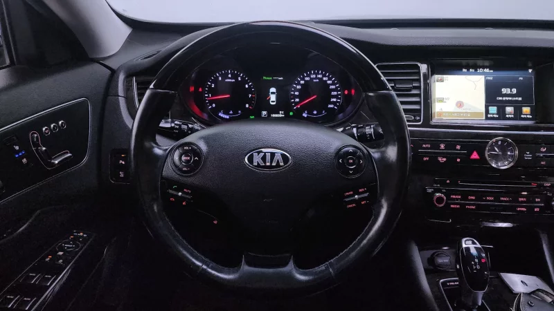 Kia K9