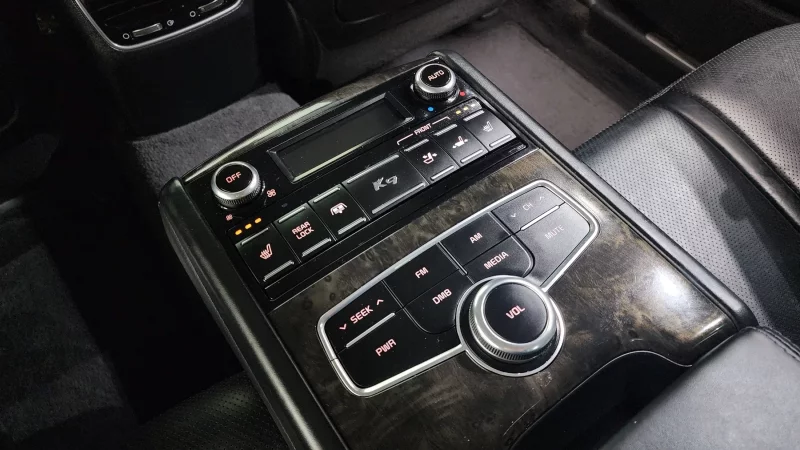Kia K9