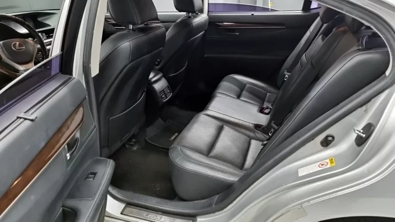 Lexus ES350