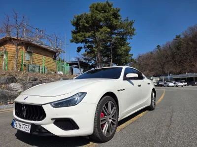 Maserati GHIBLI