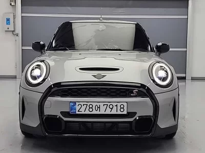 MINI Cooper Convertible