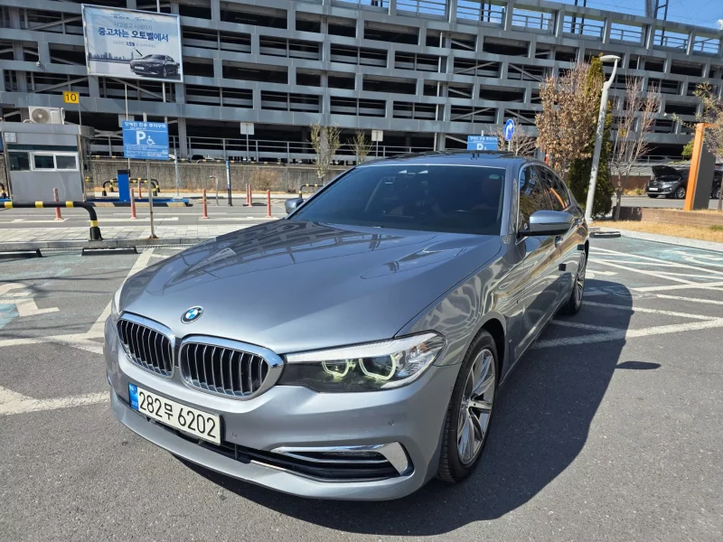 BMW 5-Series