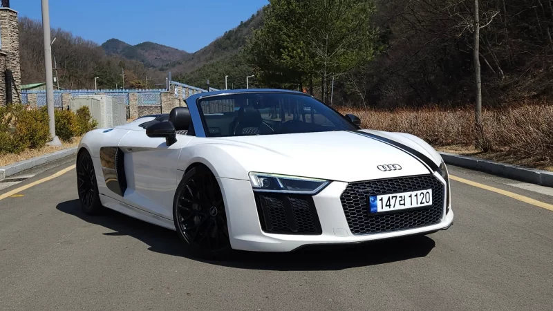 Audi R8