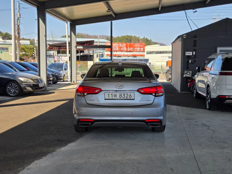 Hyundai Aslan