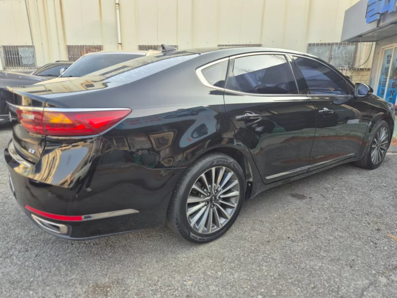Kia K7