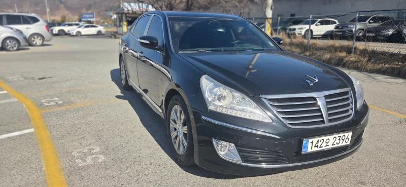Hyundai Equus