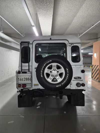 Land Rover DEFENDER