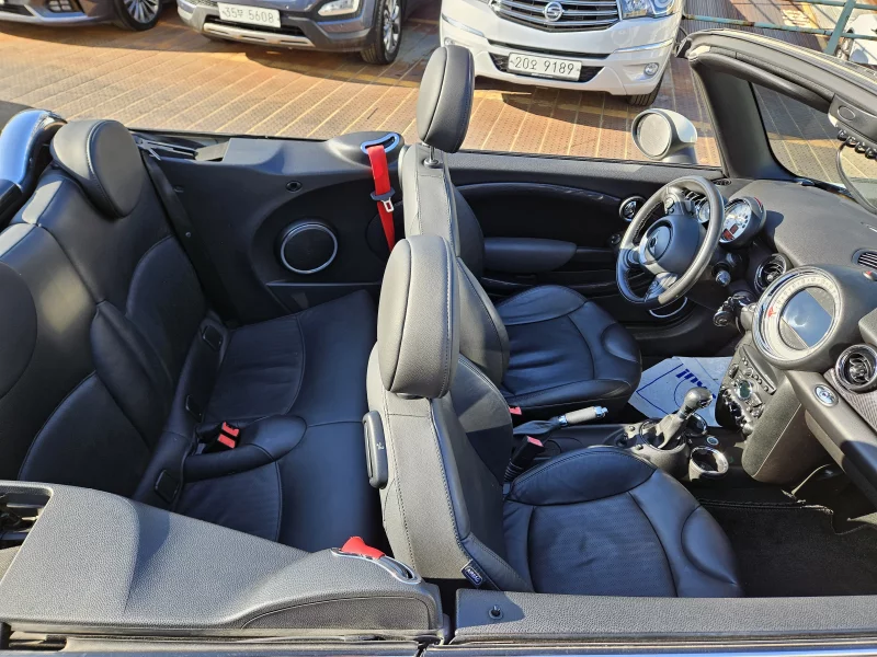 MINI Cooper Convertible