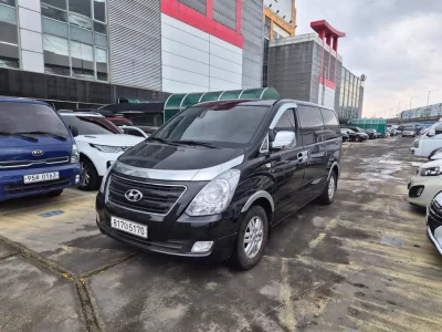Hyundai Starex