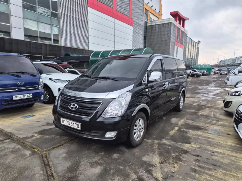 Hyundai Starex
