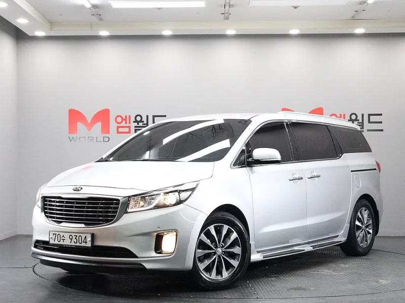 Kia Carnival
