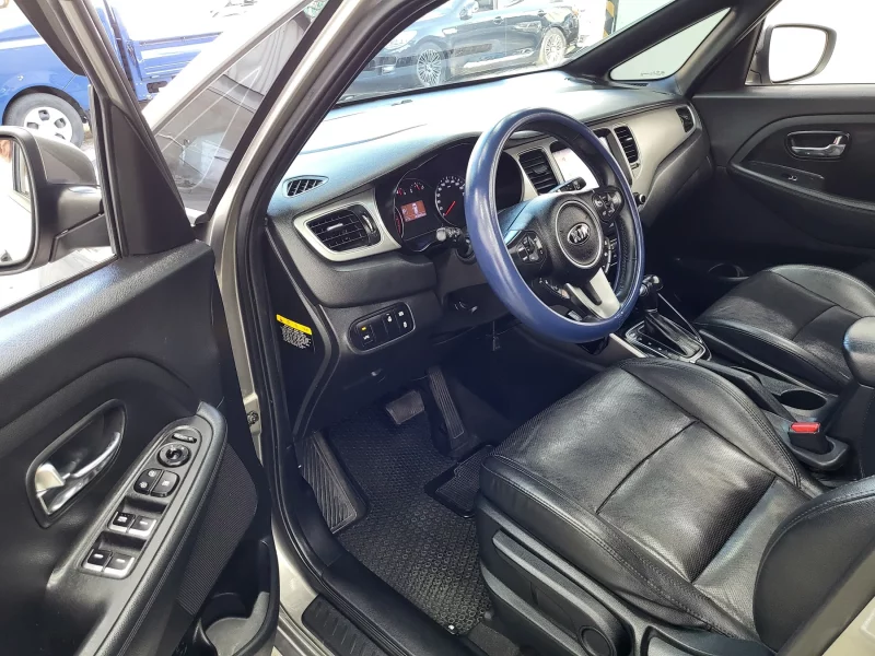Kia Carens