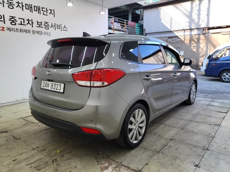 Kia Carens
